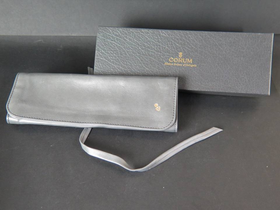 Corum Box (1)