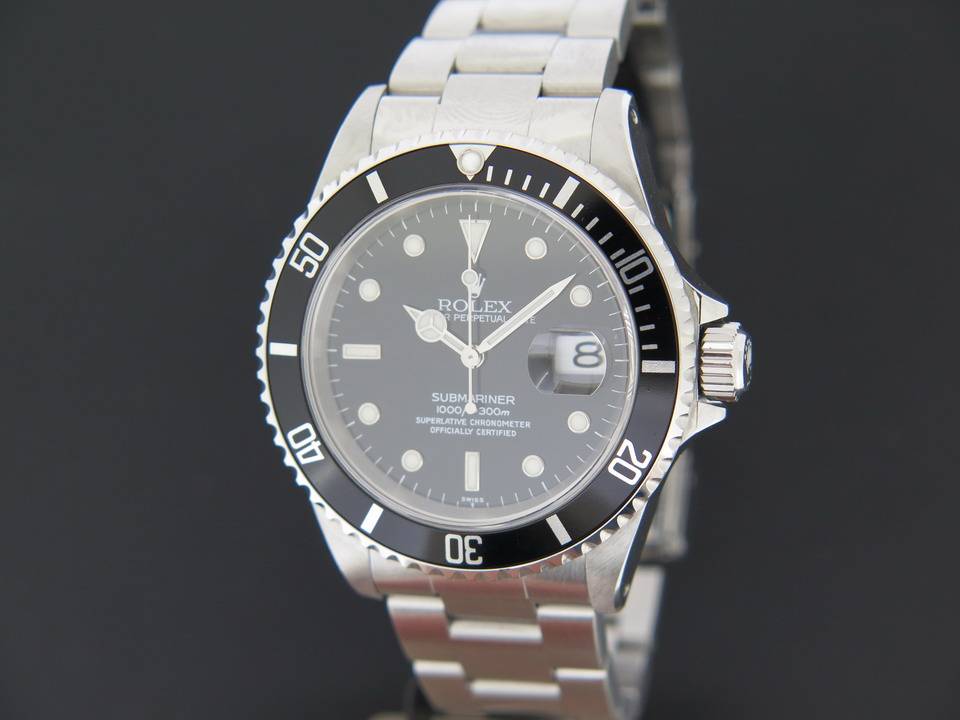 Rolex Oyster Perpetual Submariner Date (1)