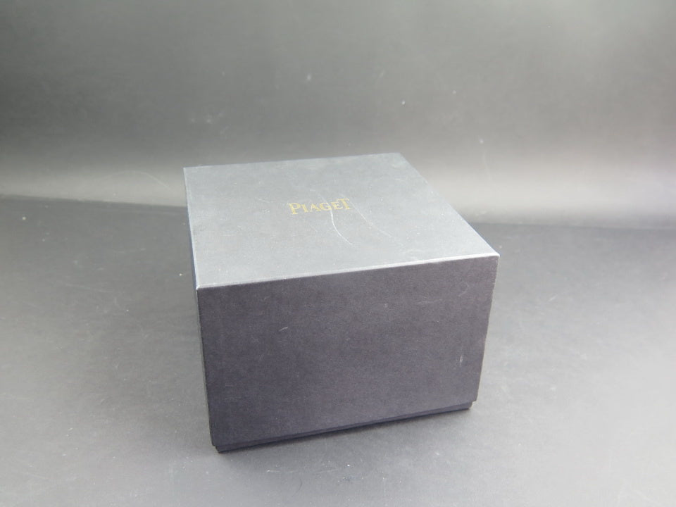 Piaget Box (1)