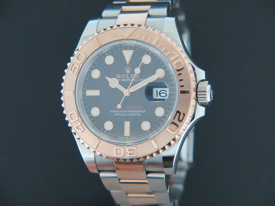 Rolex Yacht-Master Everosegold/Steel Black  Dial 126621 116610LN (1)