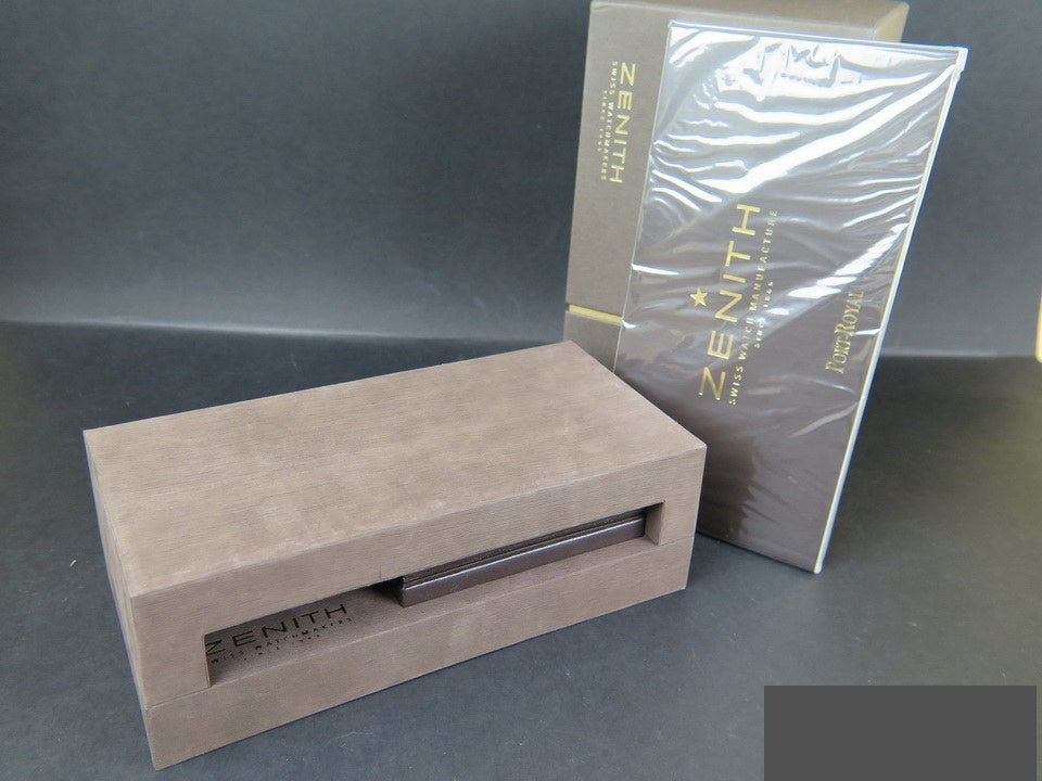 Zenith Box and booklet (1)