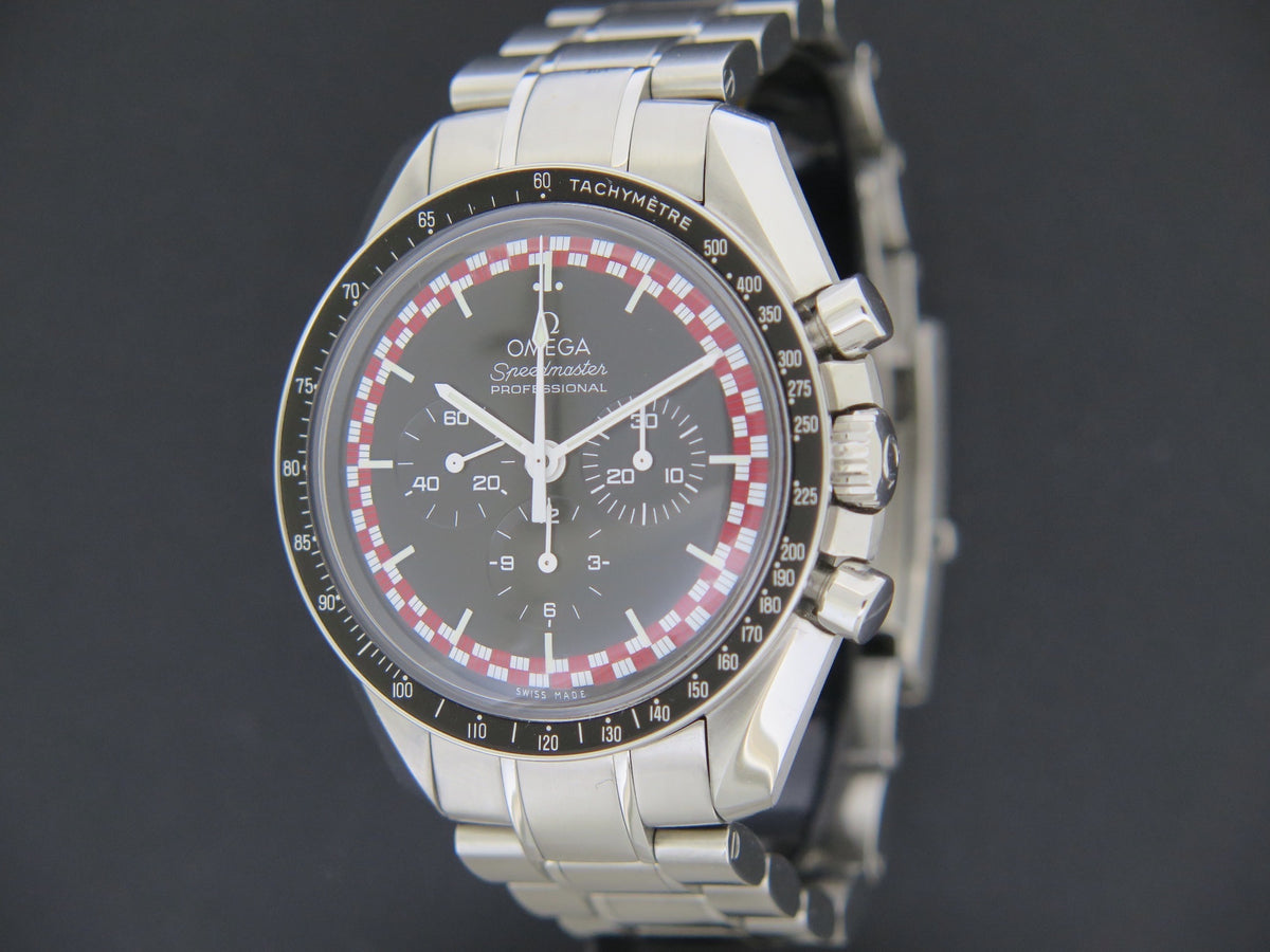 Omega Speedmaster Professional TinTin 31130423001004  (1)