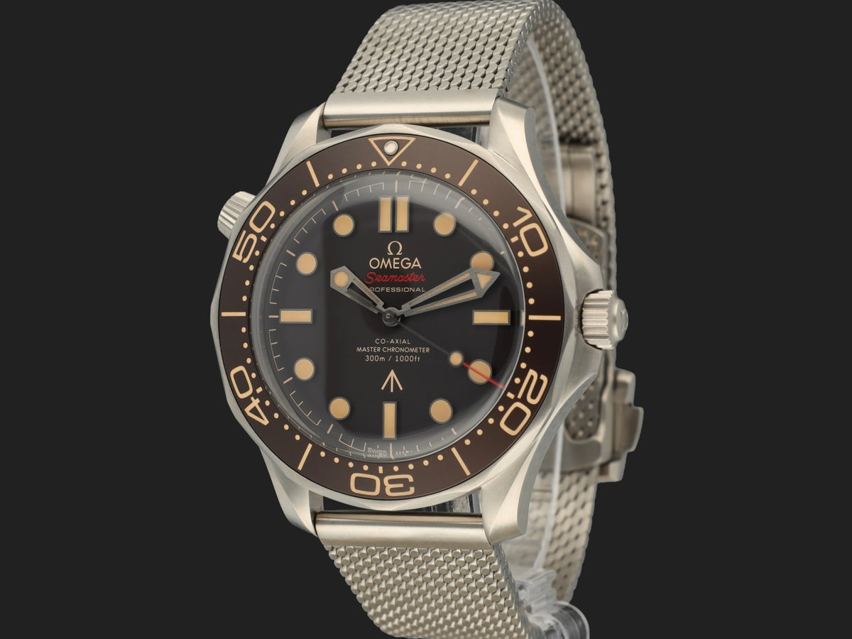 Omega Seamaster Diver 300M 007 Edition 210.90.42.20.01.001 (1)