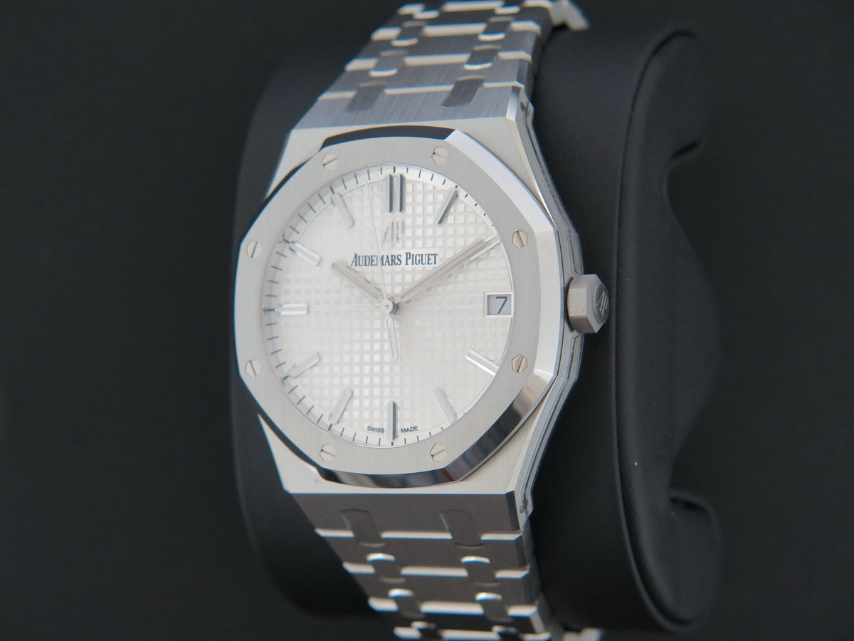 Audemars Piguet Royal Oak Selfwinding 15500ST.OO.1220ST.04 Silver Dial NEW  (1)