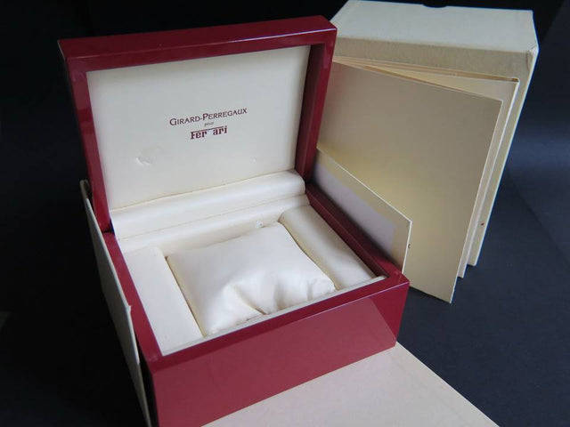 Girard-Perregaux Box Ferrari