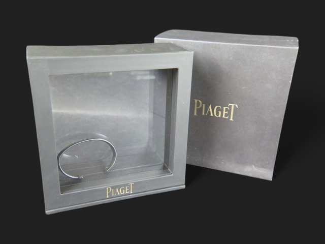 Piaget Box