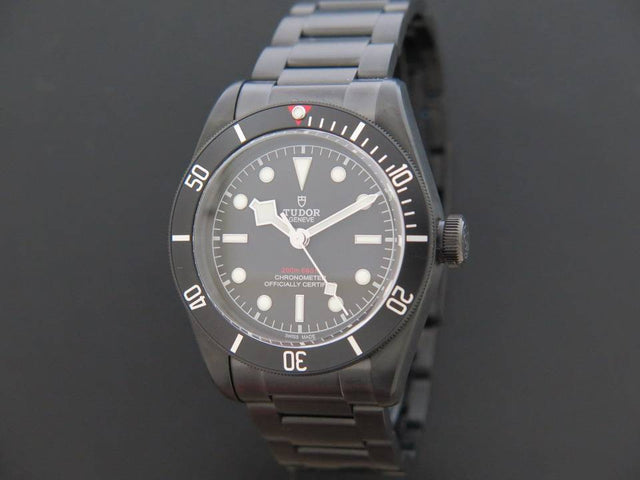 Tudor Heritage Black Bay Dark
