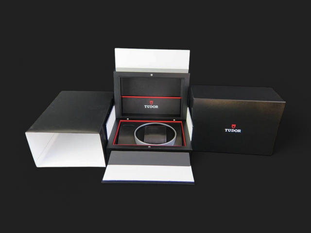 Tudor Box Set ref. 44088.04