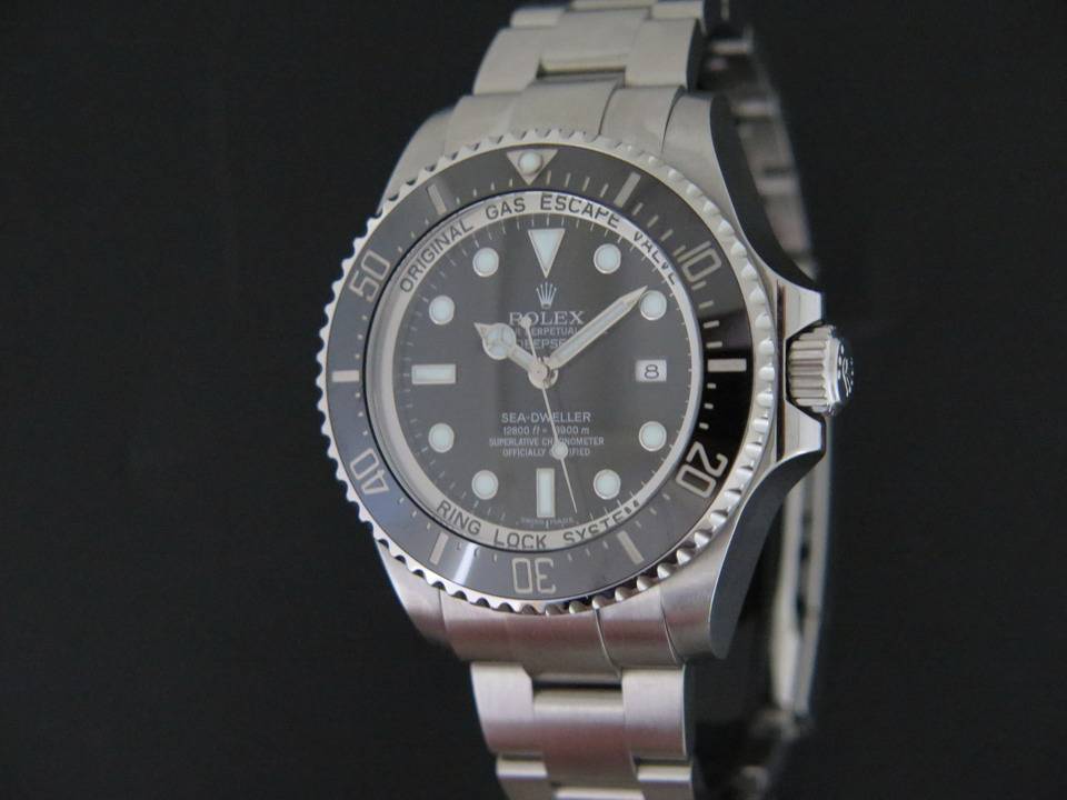 Rolex Oyster Perpetual Deepsea Sea-dweller (1)