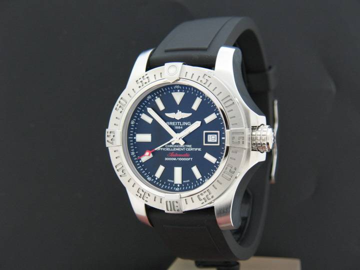 Breitling Avenger II Seawolf (1)