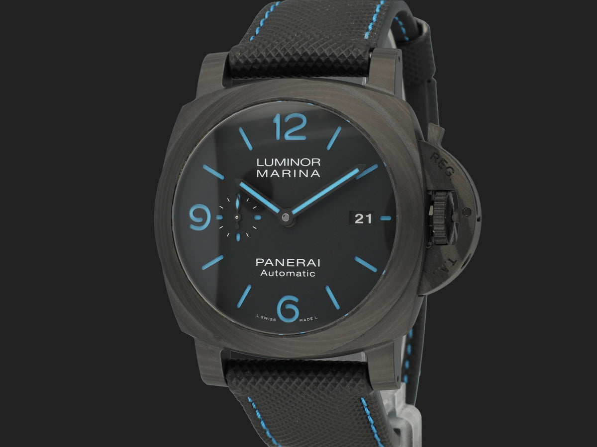 Panerai Luminor Marina Carbotech 44MM PAM01661 (1)