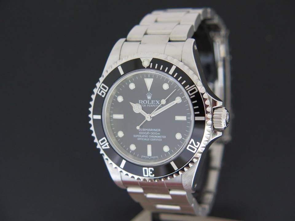 Rolex Oyster Perpetual Submariner No Date Four Lines (1)