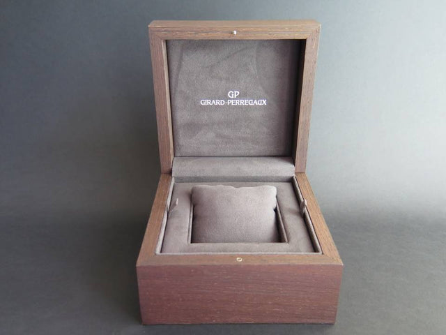 Girard-Perregaux Box