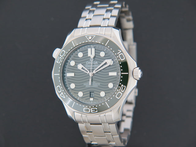 Omega Seamaster Diver 300M Co-Axial Master Chronometer Green Dial NEW
