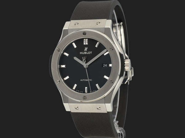 Hublot Classic Fusion Titanium Black Dial 42mm 542.NX.1171.RX