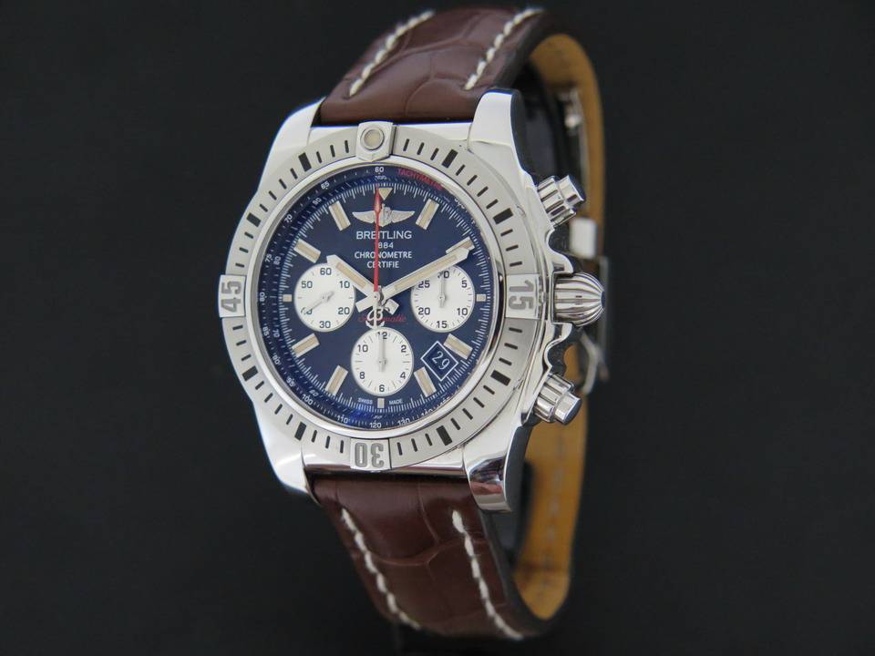 Breitling Chronomat 44 Airborne (1)