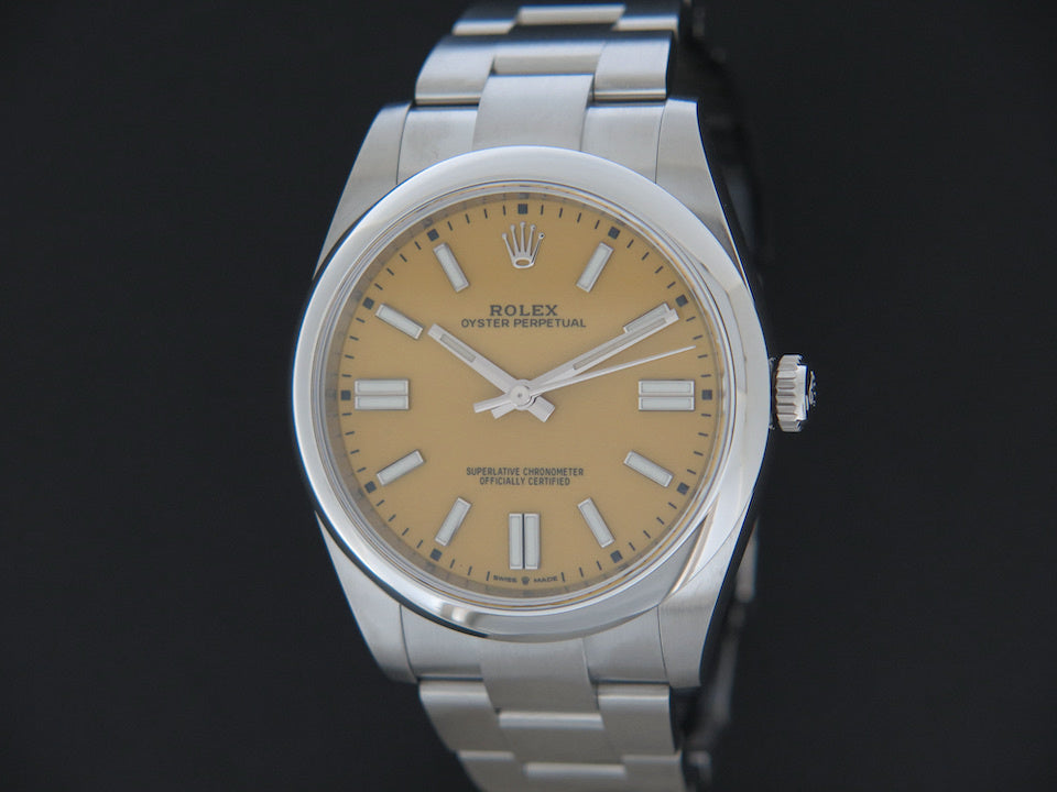 Rolex Oyster Perpetual 41 Yellow Dial 124300 NEW (1)