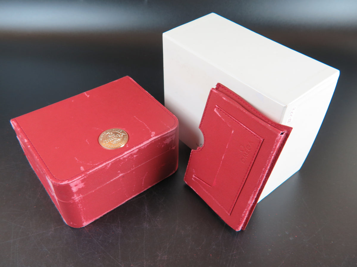 Omega Box Set With Cardholder (1)