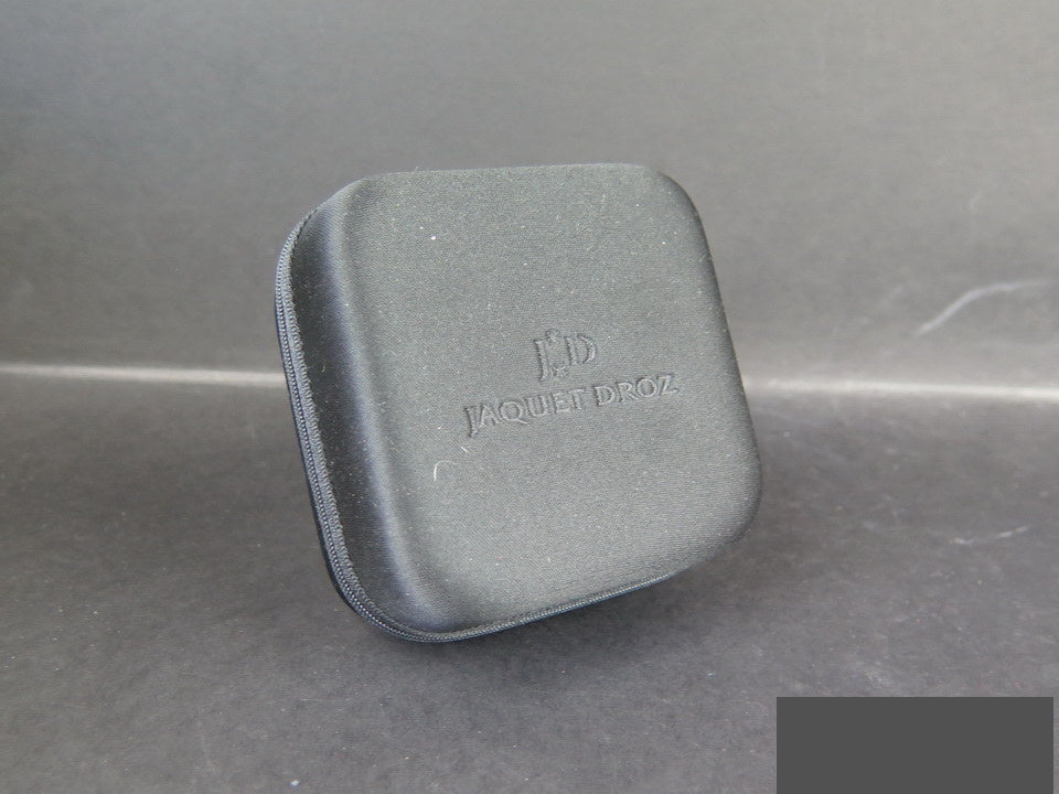 Jacquet Droz travel case  (1)