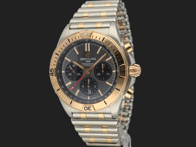 Breitling Chronomat B01 42 Anthracite Dial