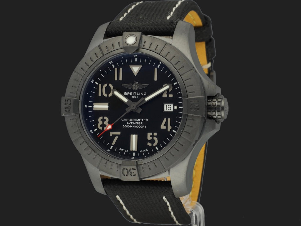 Breitling Avenger Automatic 45 Seawolf Night Mission V17319  (1)