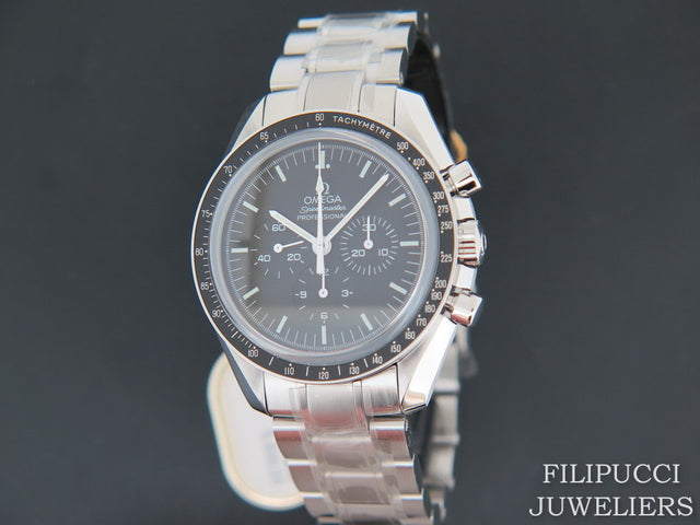 Omega Speedmaster Professional Moonwatch Sapphire NEW