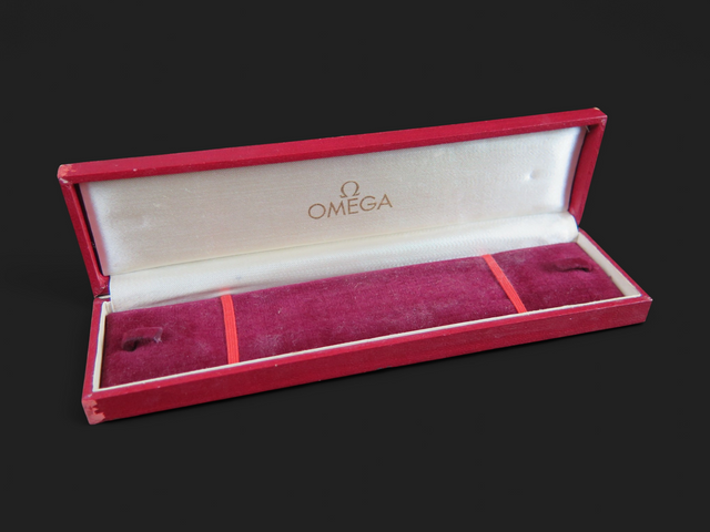 Omega Vintage Box
