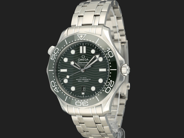 Omega Seamaster Diver 300M Co-Axial Master Chronometer Green Dial