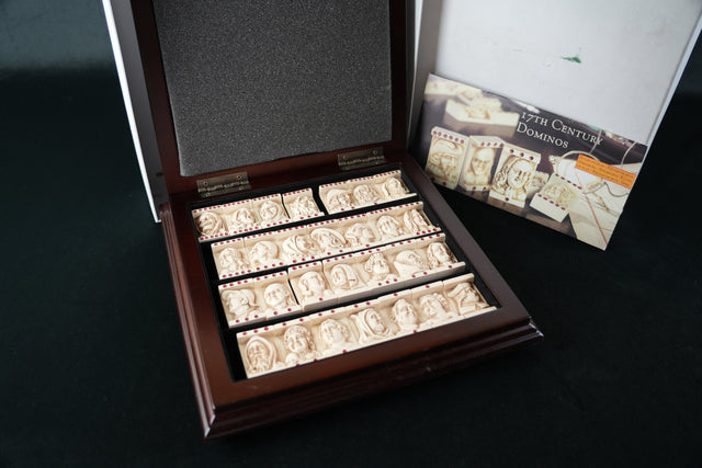 IWC Domino Box