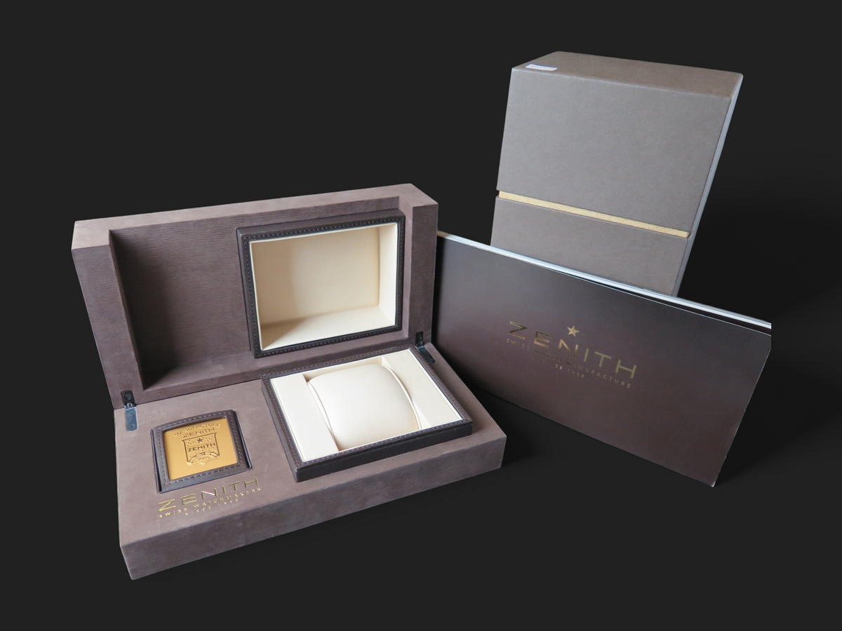 Zenith Box Set and Booklet (1)