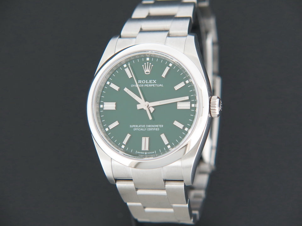 Rolex Oyster Perpetual 36 Green Dial 126000 NEW (1)