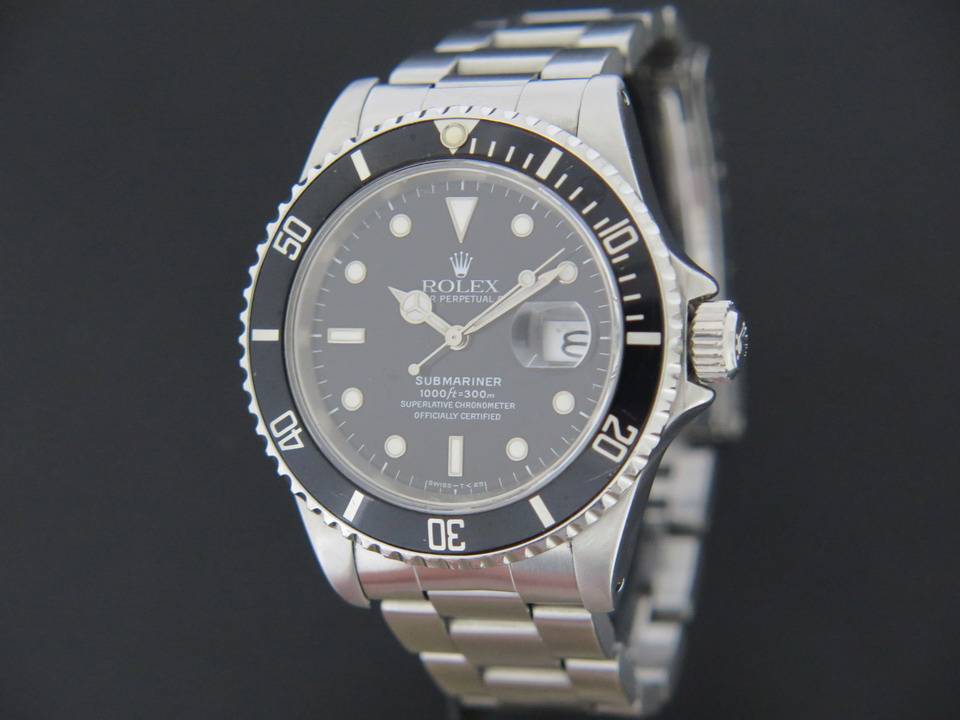 Rolex Oyster Perpetual Submariner Date (1)