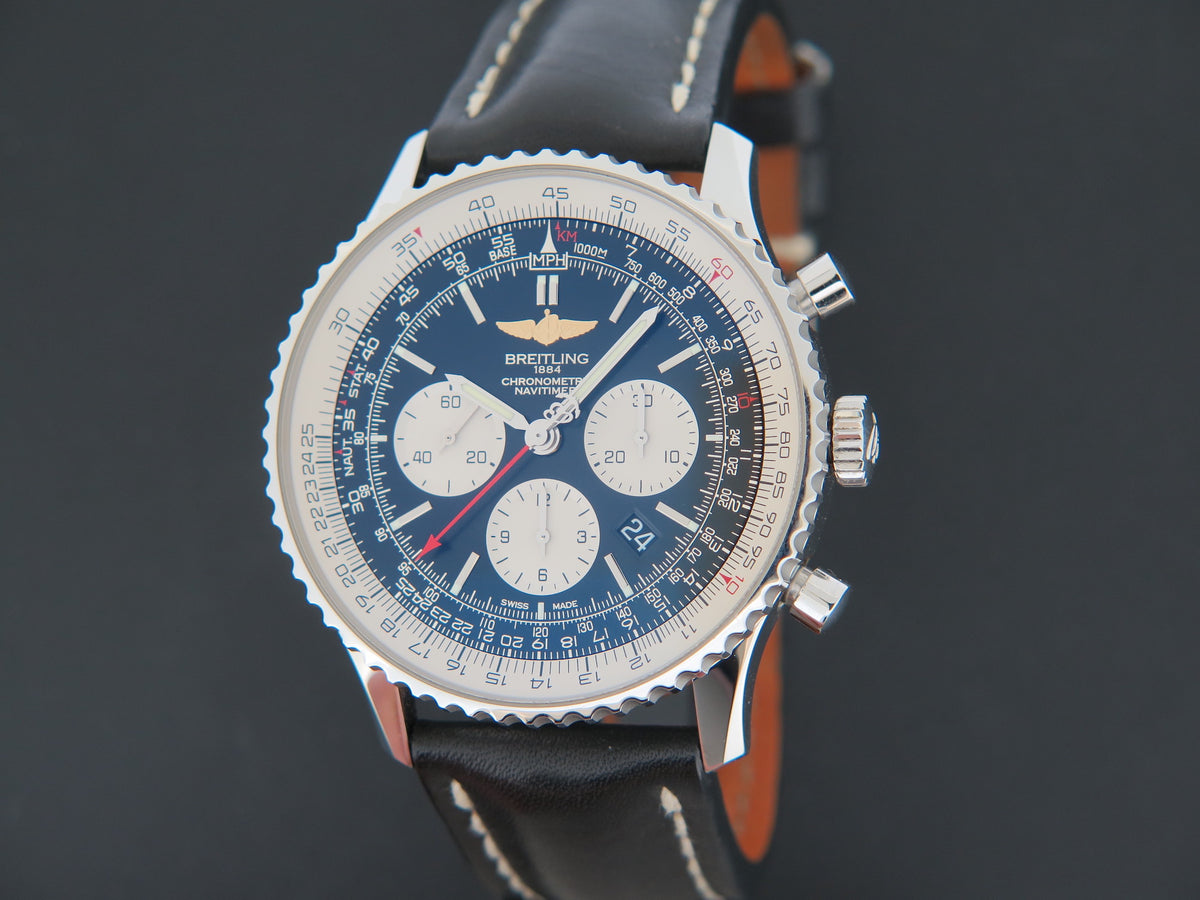 Breitling Navitimer 01 46 AB0127 (1)