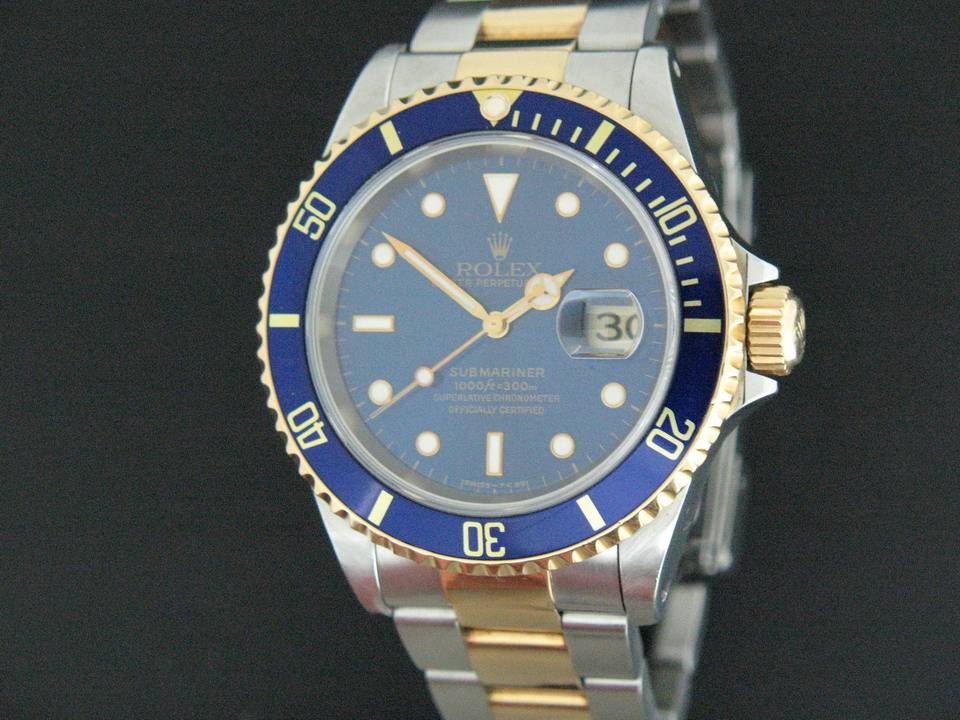 Rolex Oyster Perpetual Submariner Date (1)