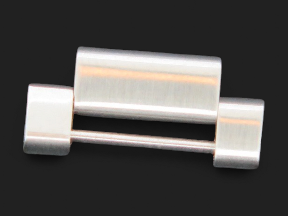 Omega Steel 18MM Link (1)