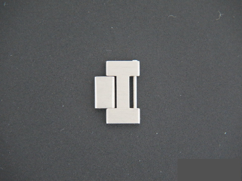 Cartier Steel 21.5 MM Link   (1)