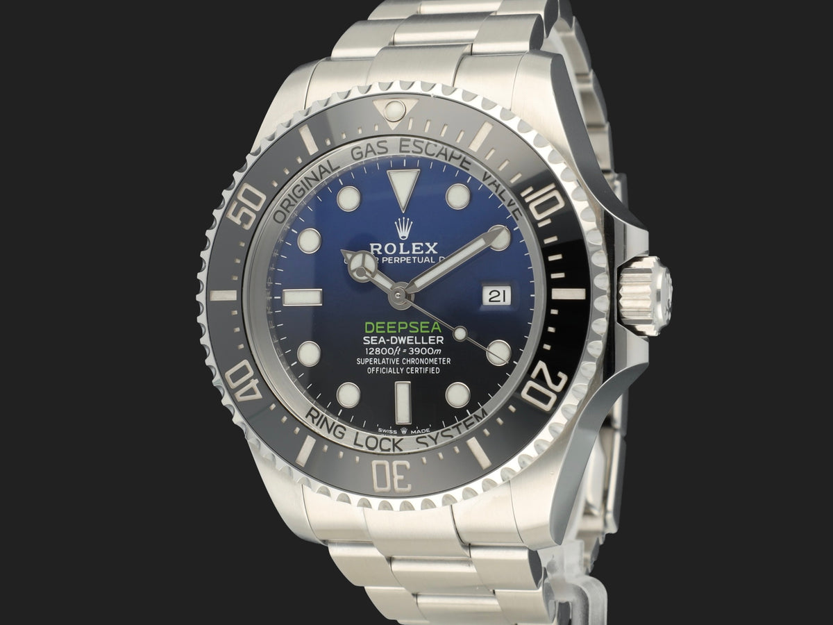 Rolex Sea-Dweller Deepsea D-Blue James Cameron 126660  (1)