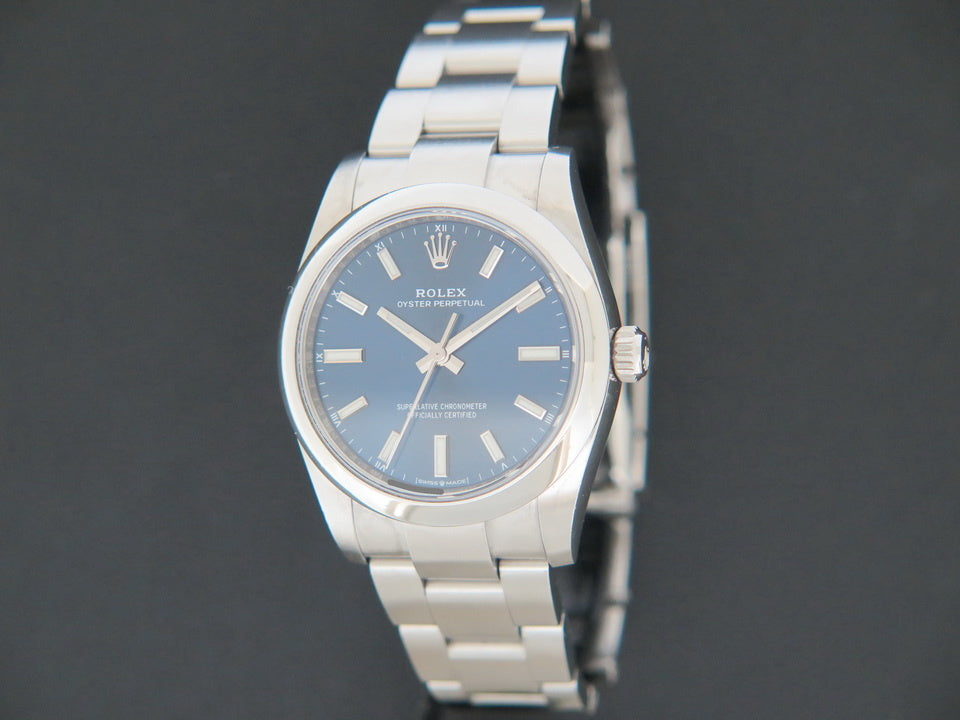Rolex Oyster Perpetual 34 Blue Dial 124200 (1)