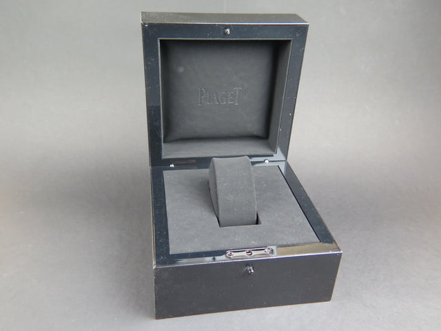 Piaget Box