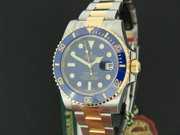 Rolex Oyster Perpetual Submariner Date (1)