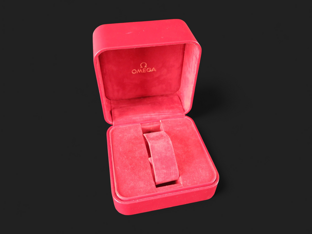 Omega Vintage Box
