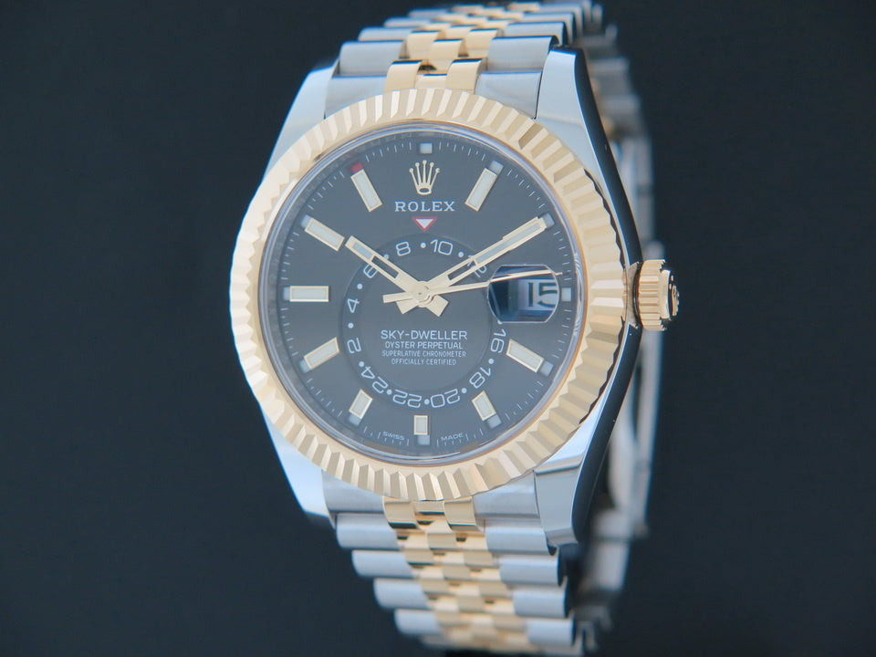 Rolex Sky-Dweller Gold/Steel Black 326933 NEW (1)