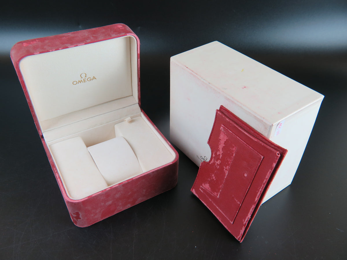 Omega Box Set With Cardholder (1)