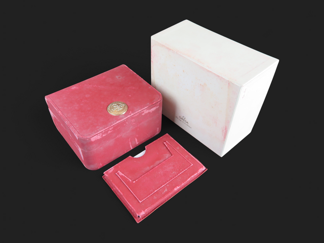 Omega Box Set With Cardholder