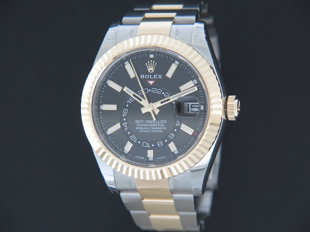 Rolex Sky-Dweller Gold/Steel Black