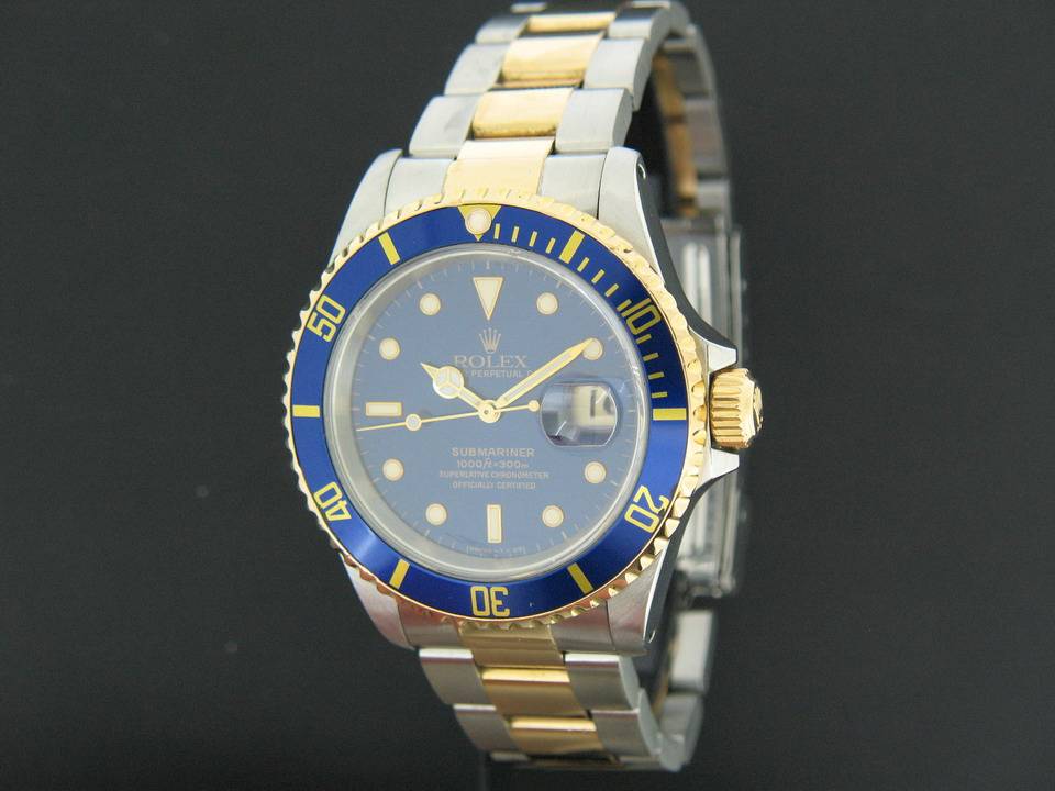 Rolex Oyster Perpetual Submariner Date (1)