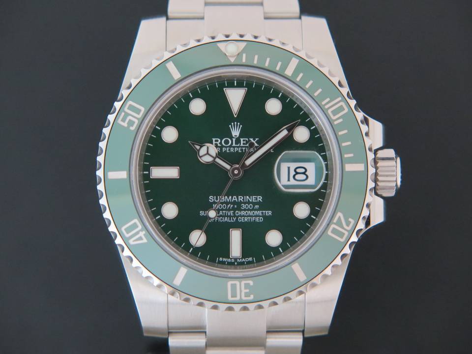 Rolex submariner  Date 116610LV (1)