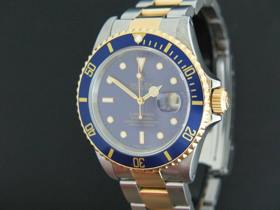 Rolex Oyster Perpetual Submariner Date (1)