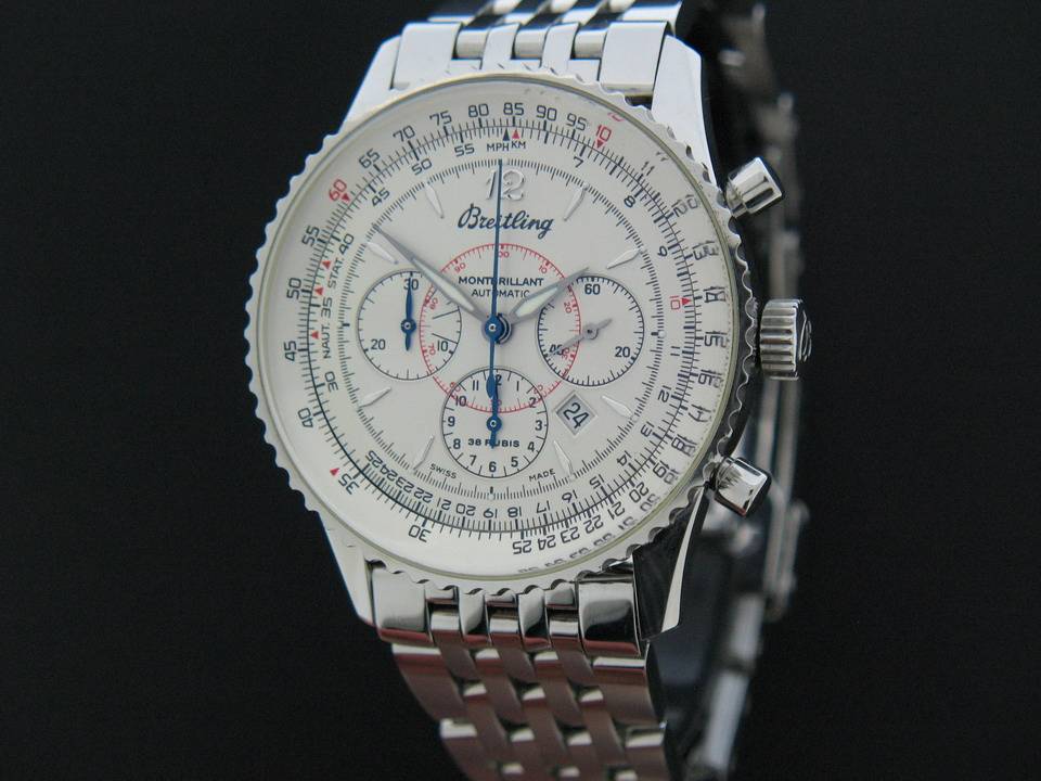 Breitling Navitimer Montbrillant Chronograph (1)