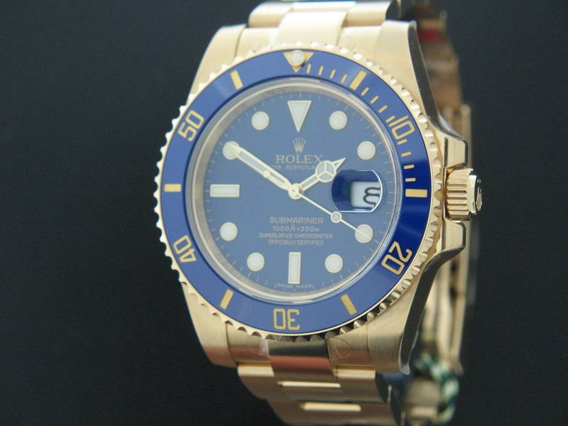 Rolex Oyster Perpetual Submariner Date (1)